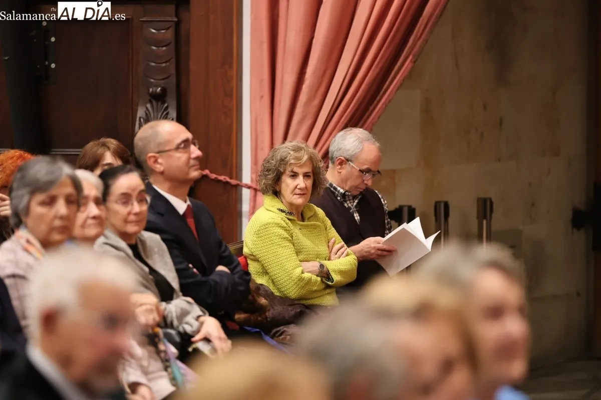 Ceremonia de ingreso de la doctora Sonsoles Castro en la Real Academia de Medicina de Salamanca. Foto: David Sañudo