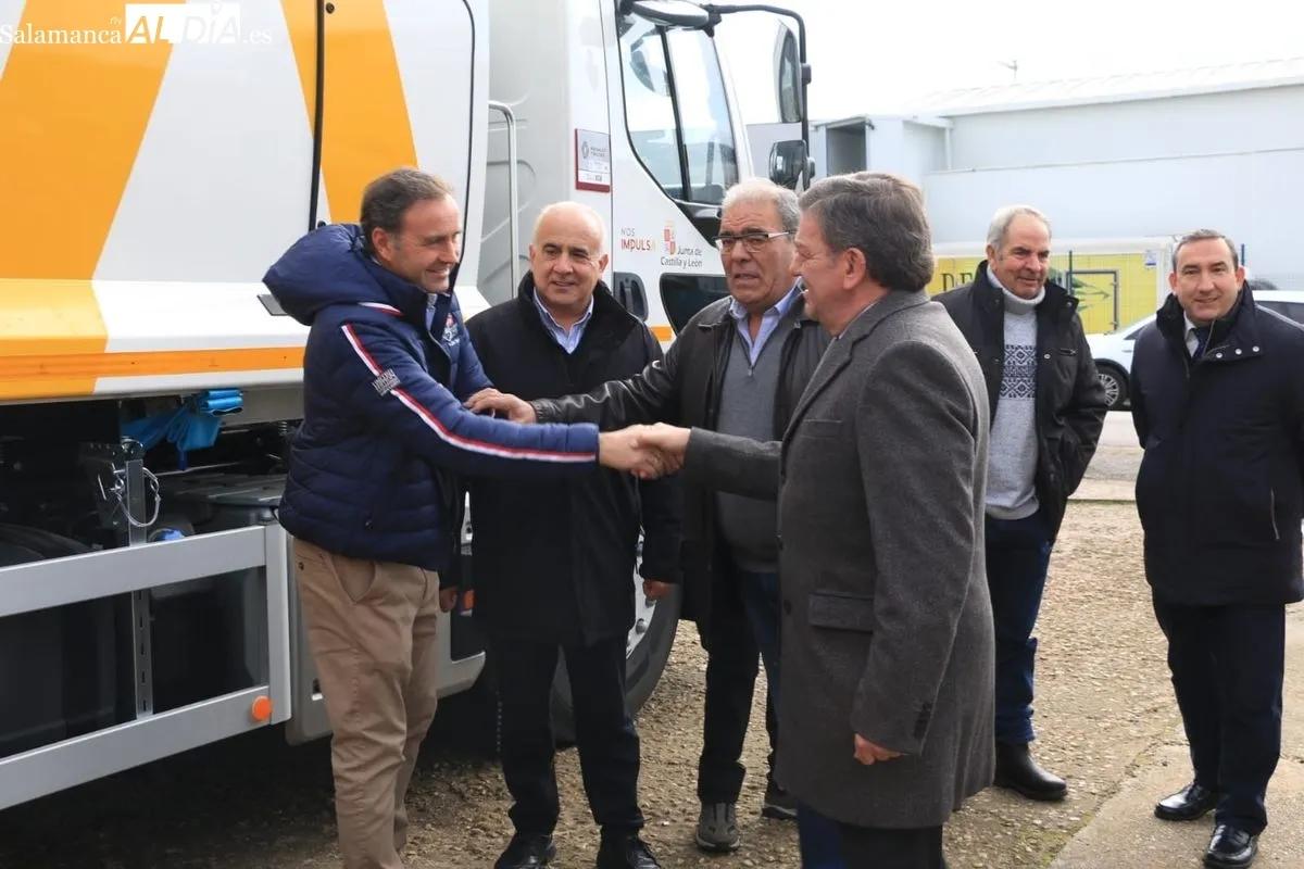 La Mancomunidad de Vitigudino incorpora un nuevo camión al servicio de recogida de residuos