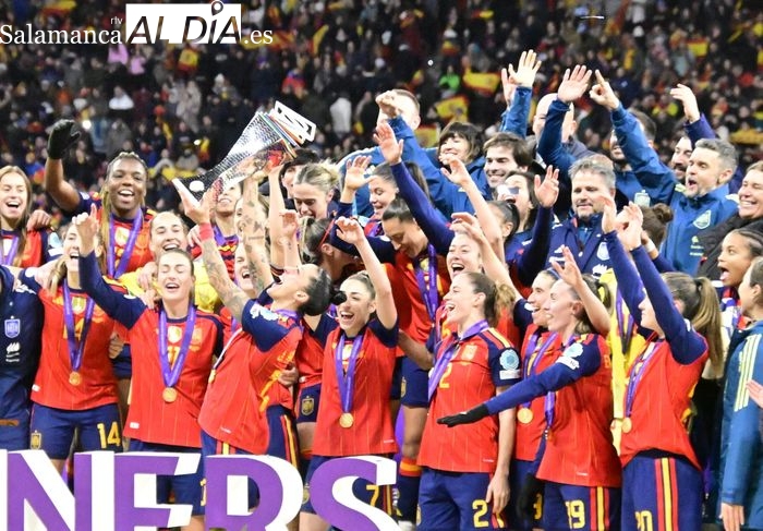 FOTOS | España revalida su corona de campeona de la Nations League ante Alemania en un Metropolitano de récord (3-0)