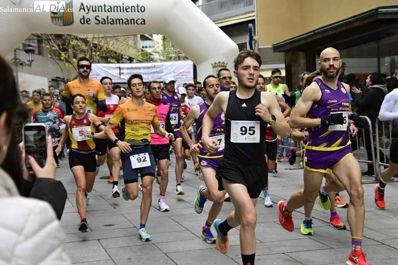 Salamanca disfruta con la séptima edición de la carrera Corre con tu médico. Juntos por la salud y el deporte