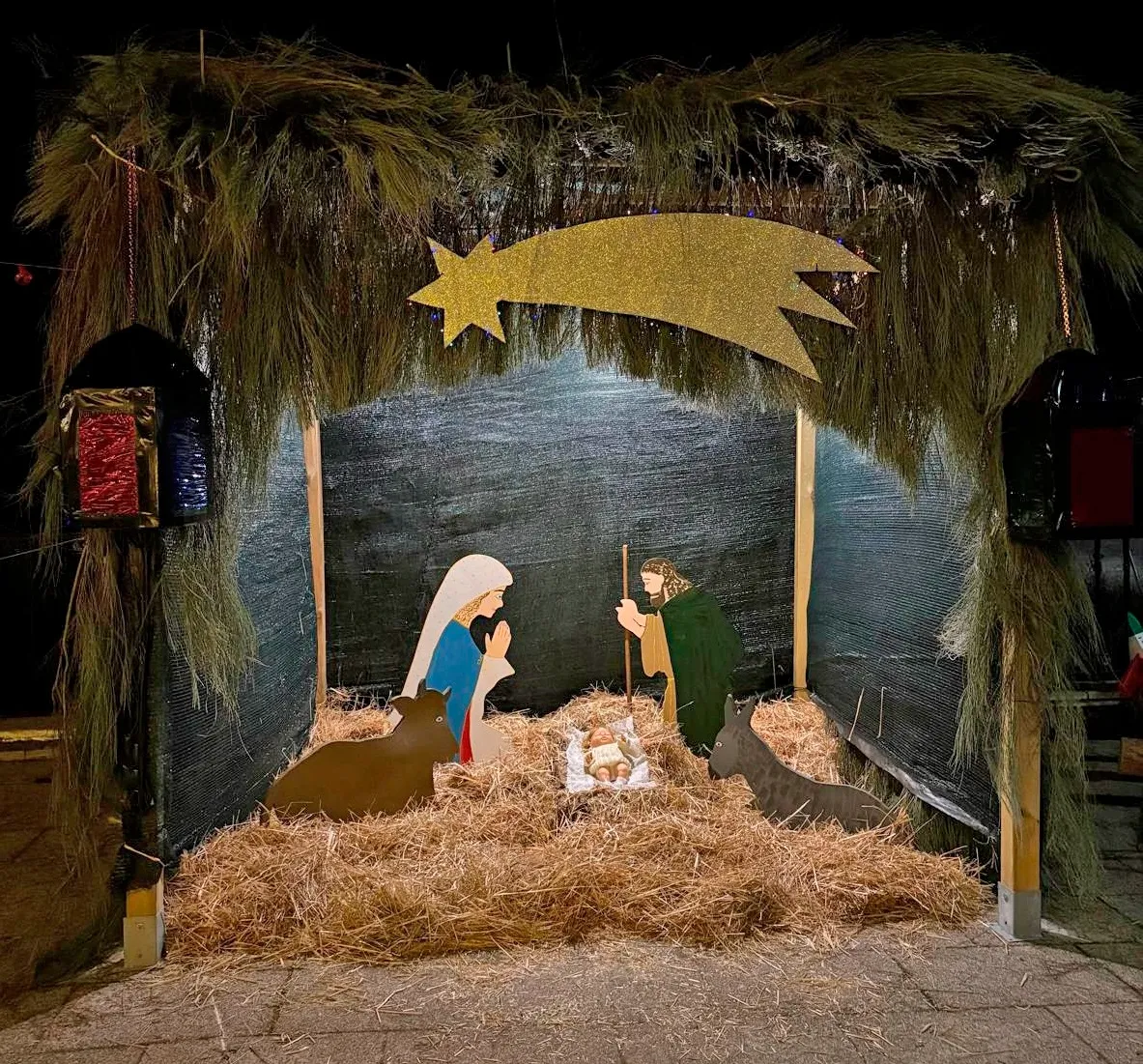 Adornos navideños en La Atalaya