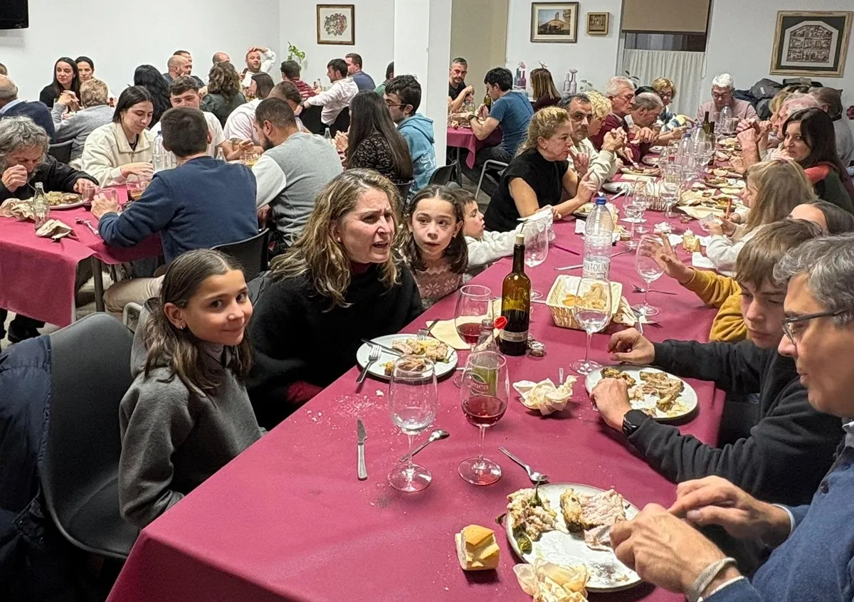 Cena y baile en Villaseco de los Reyes