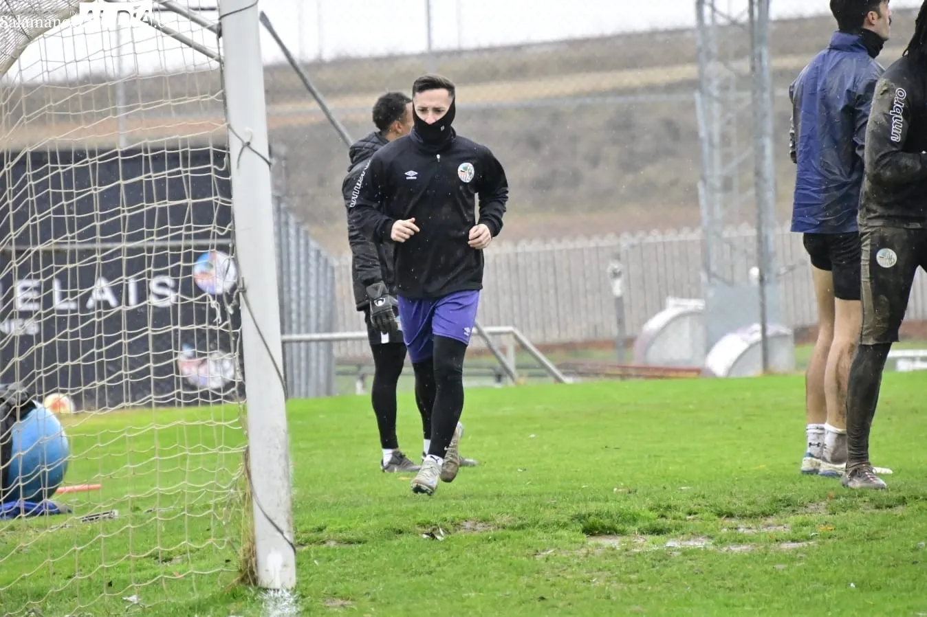 Foto 2 - FOTOS | Mancebo, Servetti, Carrasco y Marot&iacute;as se unen al grupo en el pen&uacute;ltimo entrenamiento del Salamanca UDS