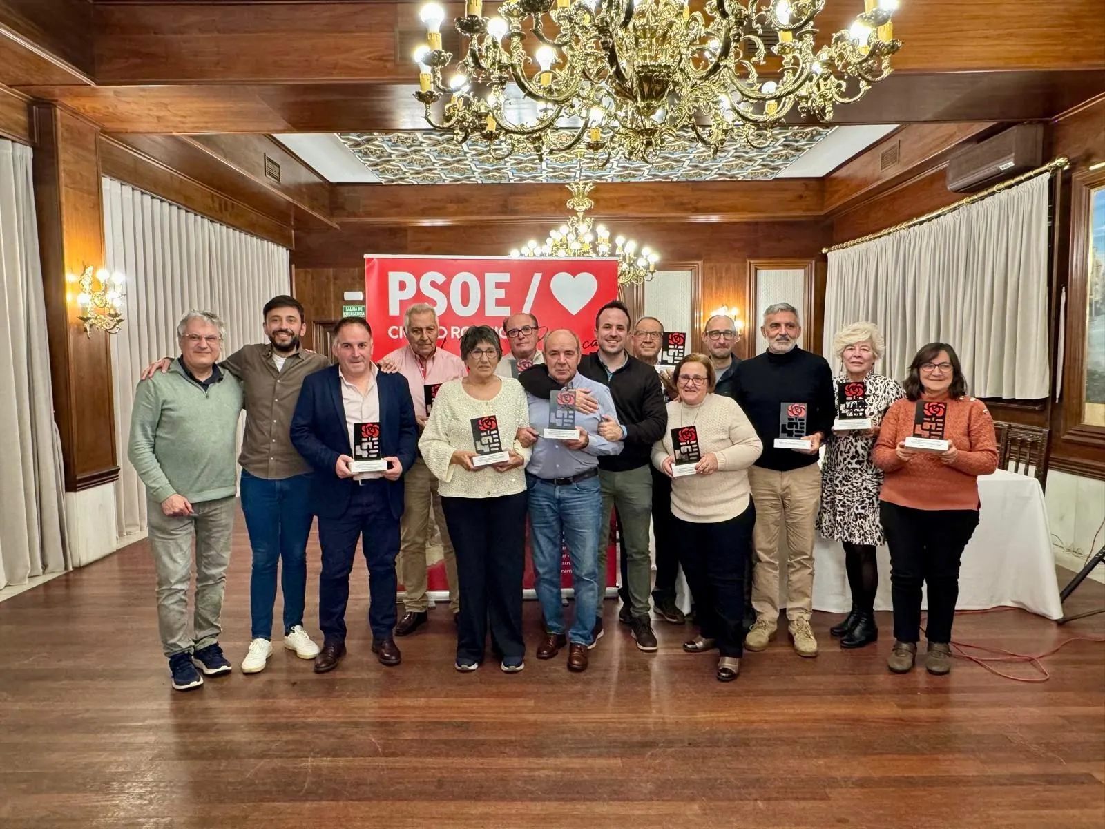 Foto 4 - Compromiso y camarader&iacute;a: el PSOE de Ciudad Rodrigo celebra su comida de Navidad