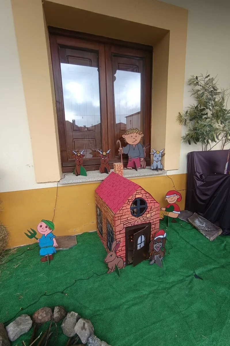 Belén de siluetas en Bañobárez 