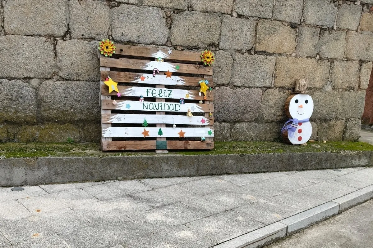 Decoración navideña en Valsalabroso