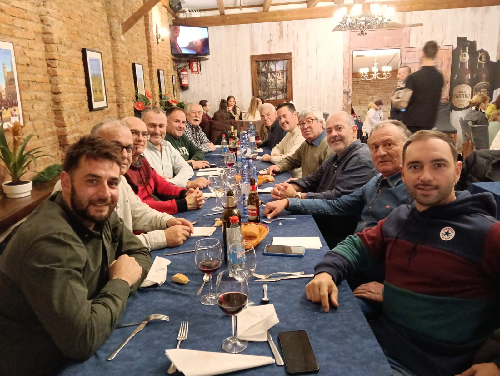 ENUSA celebra su comida navideña reuniendo a Juzbado y Saelices el Chico en Ciudad Rodrigo 