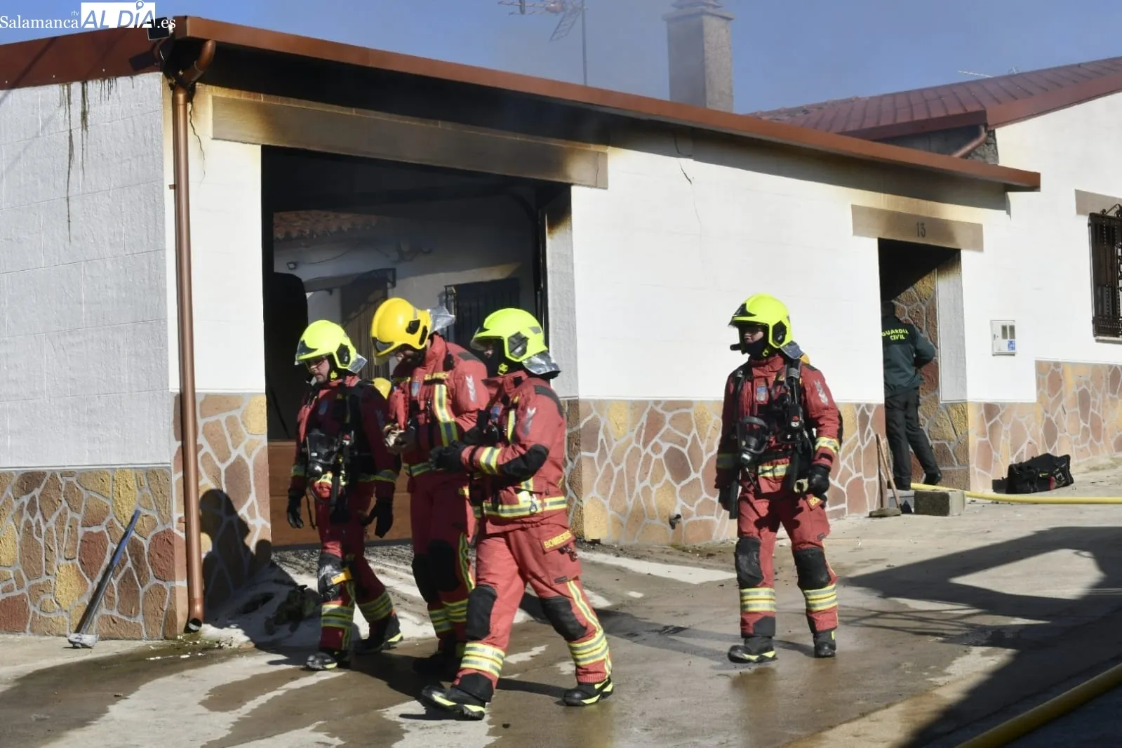 Incendio en una vivienda en Zamarra | FOTOS: Adrián Martín 