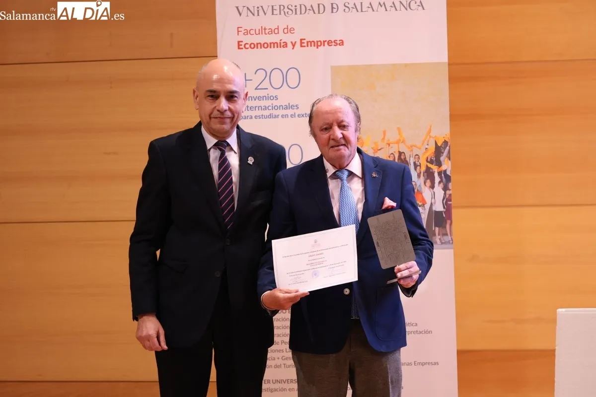 XIX Edición de los Premios de la Facultad de Economía y Empresa. Fotos: David Sañudo