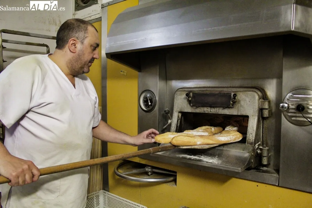 Terra Vita Rural elabora pan, empanadas, hornazos y productos de repostería para 14 localidades del Bajo Tormes y La Ramajería