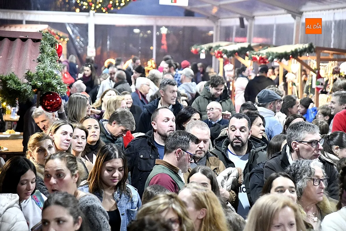 Fuentes de Oñoro y Vilar Formoso clausuran III Mercado Navideño Transfronterizo