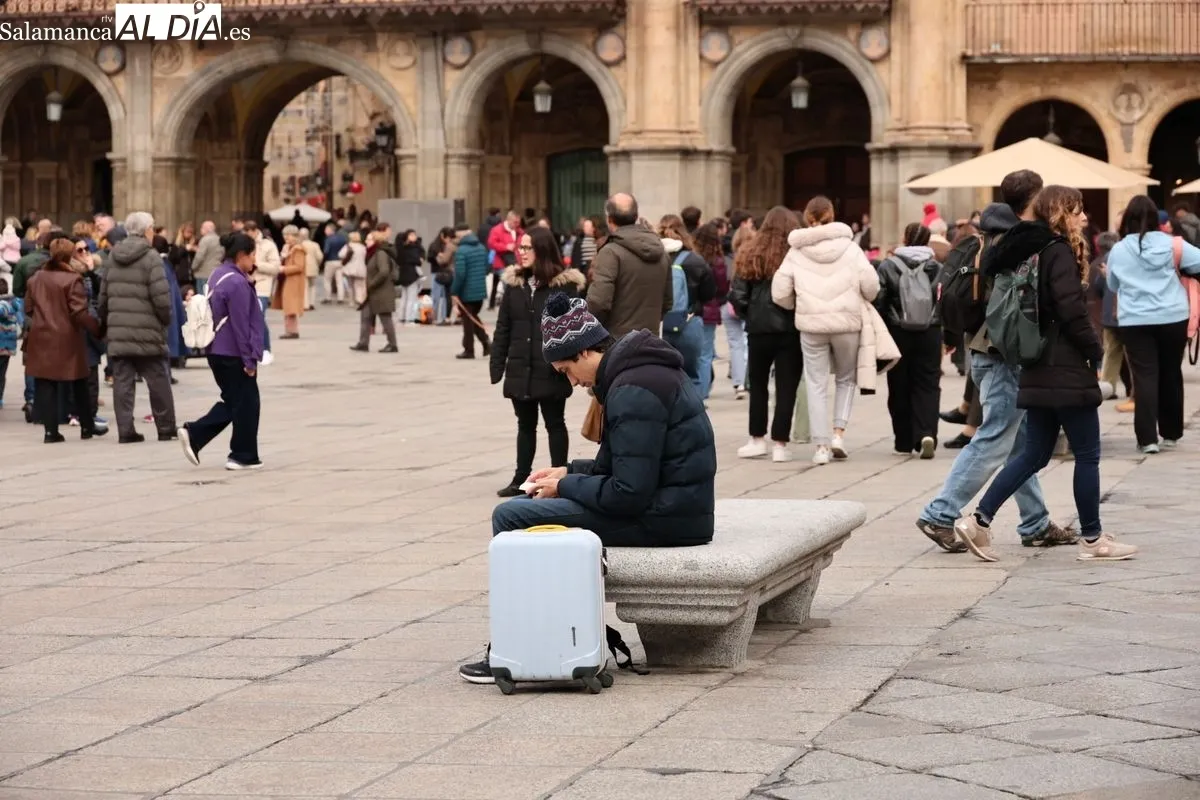 Ambiente en el centro de Salamanca este domingo de puente. Foto: David Sañudo