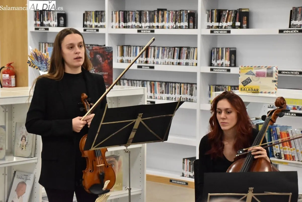 Celebración del primer aniversario de la biblioteca municipal Carmen Martín Gaite. Foto de Vanesa Martins