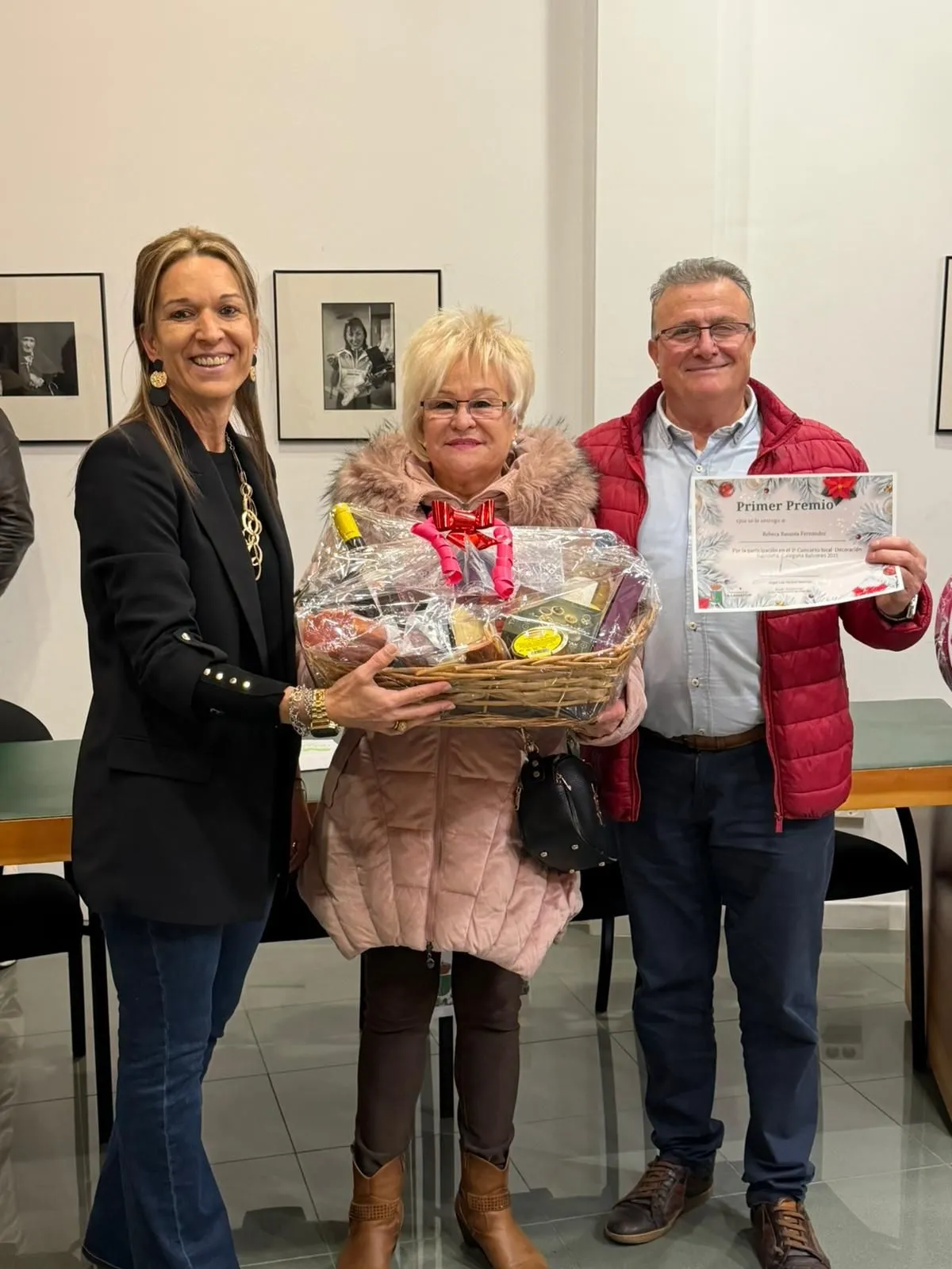Foto 4 - Villamayor entrega los premios de los concursos de decoraci&oacute;n navide&ntilde;a y belenes tras una edici&oacute;n r&eacute;cord (Fotos)