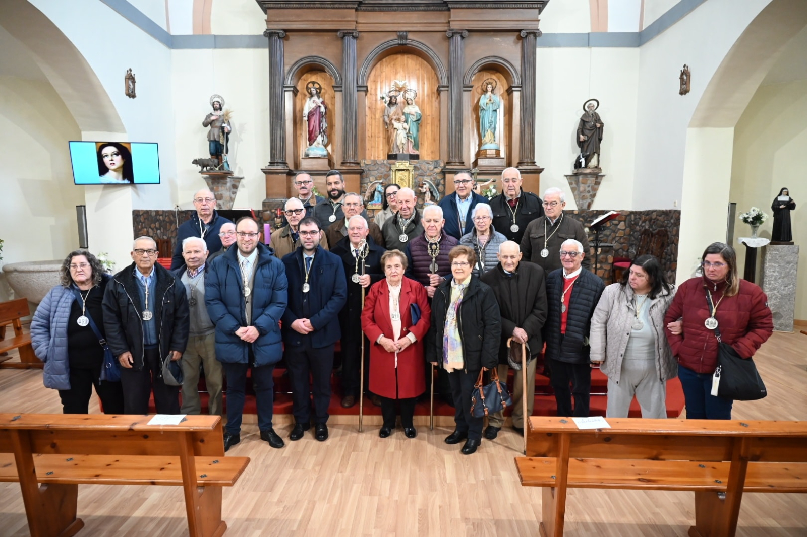 El alcalde de C. Rodrigo se une a la Cofradía de El Puente