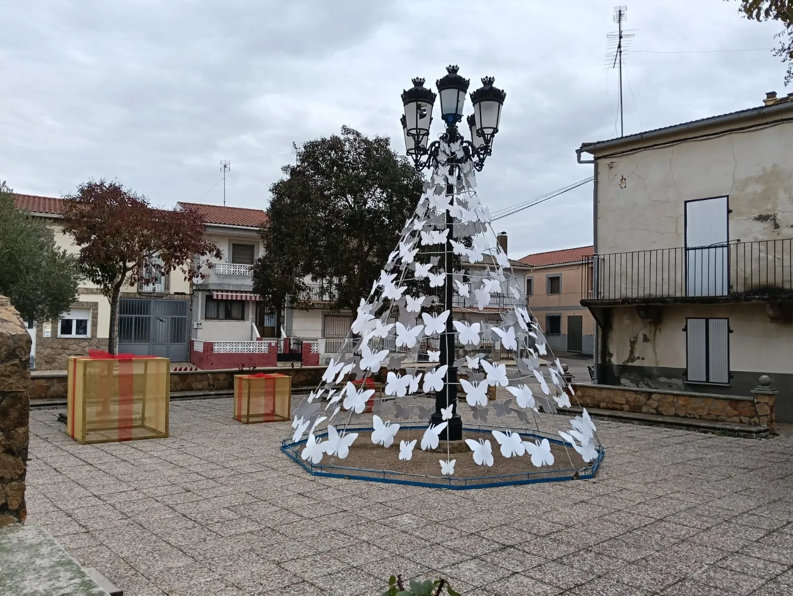 Foto 12 - Una Navidad sostenible en El Bod&oacute;n: dos meses de trabajo vecinal para decorar con reciclaje