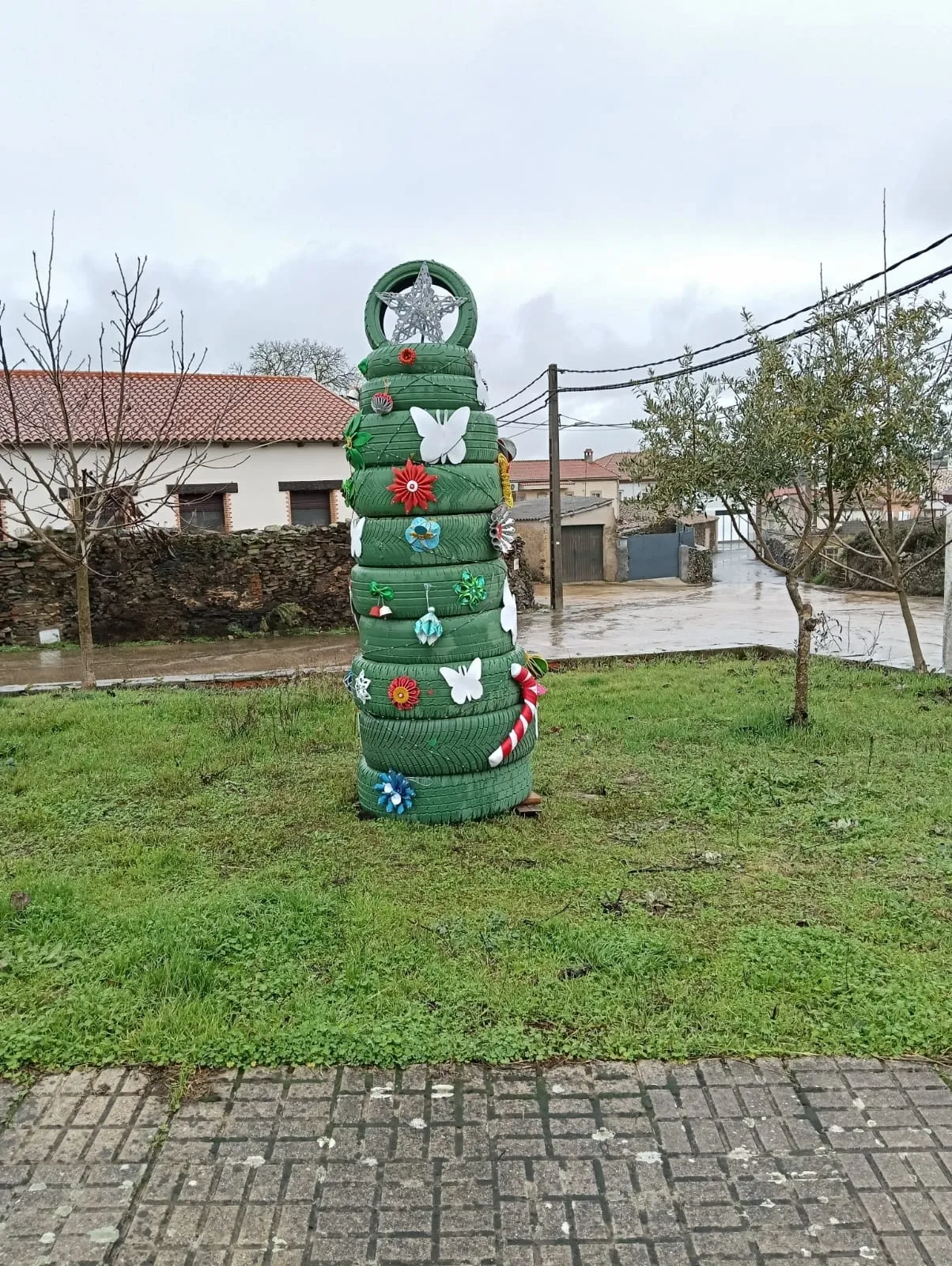 Foto 5 - Una Navidad sostenible en El Bod&oacute;n: dos meses de trabajo vecinal para decorar con reciclaje