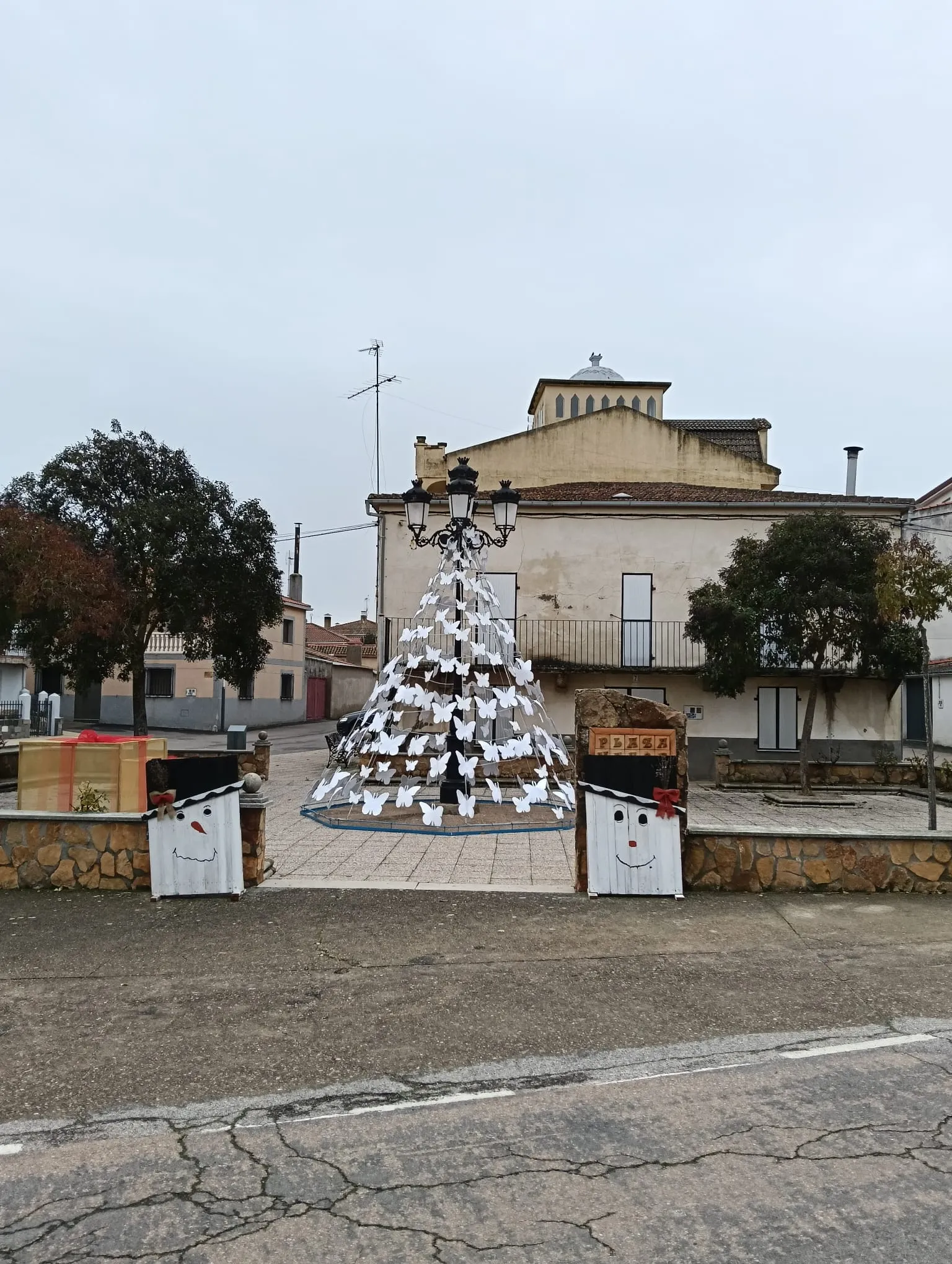 Foto 4 - Una Navidad sostenible en El Bod&oacute;n: dos meses de trabajo vecinal para decorar con reciclaje