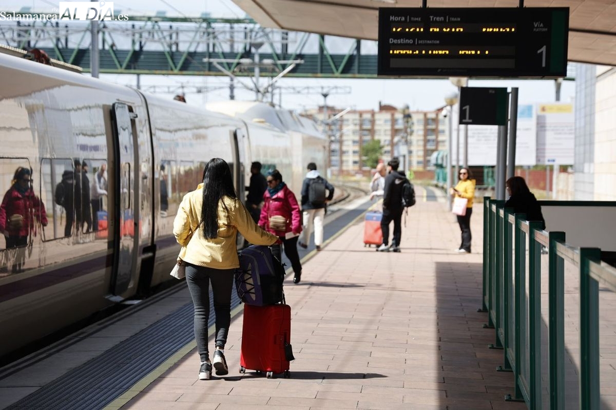 El Gobierno prorroga los descuentos al transporte en 2026 