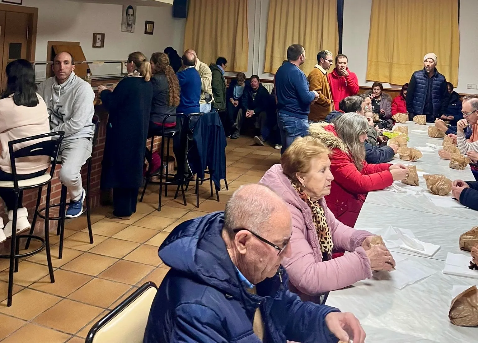 Foto 4 - Animada y multitudinaria casta&ntilde;ada en El Campo de Pe&ntilde;aranda