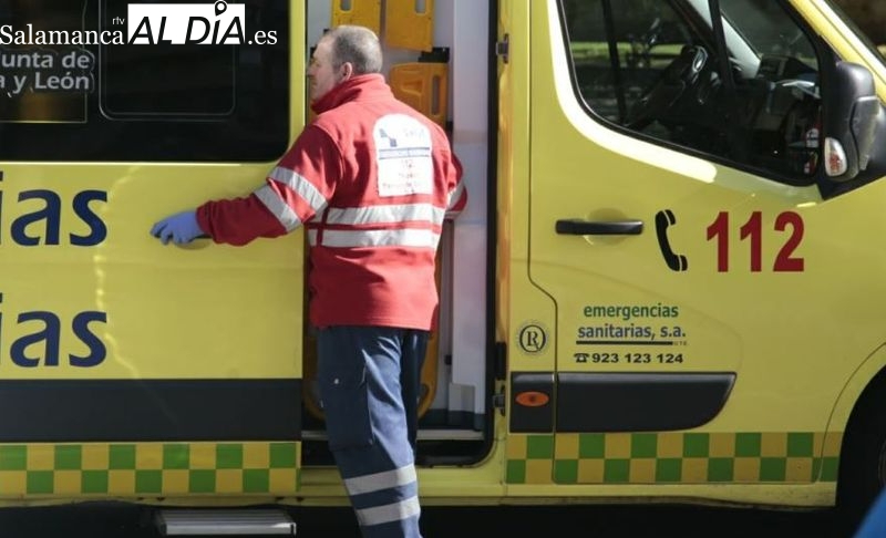 Herido un hombre al chocar con una farola en Salamanca