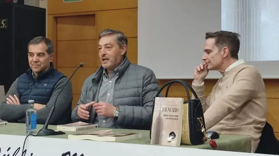 12 de enero. Presentación del libro Balneario, de Mateo Diego Prada y Luis Bradstrich.Foto Biblioteca Pública Municipal de Verín