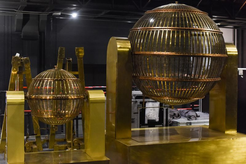 El sorteo de Navidad 2025 reparte este lunes 2.772 millones de euros en premios, 70 millones más