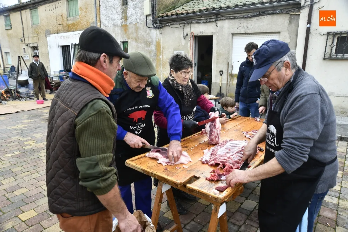 Matanza típica en La Fuente de San Esteban