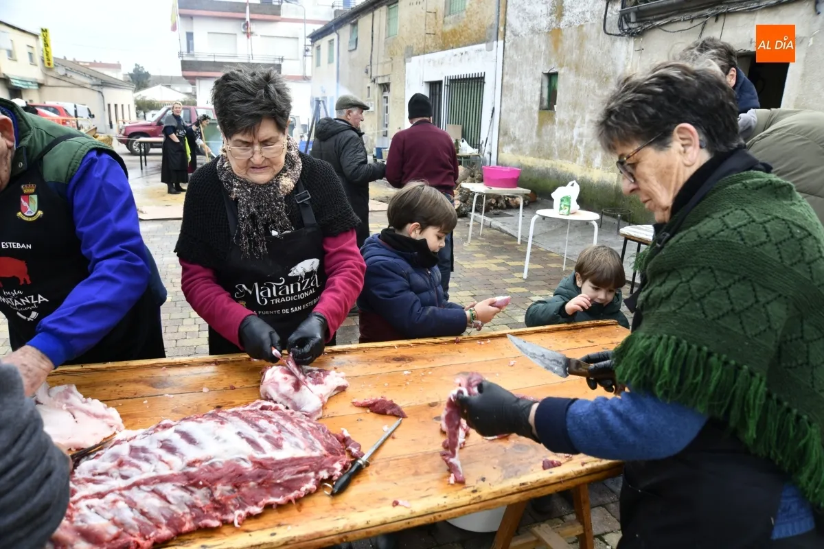 Matanza típica en La Fuente de San Esteban