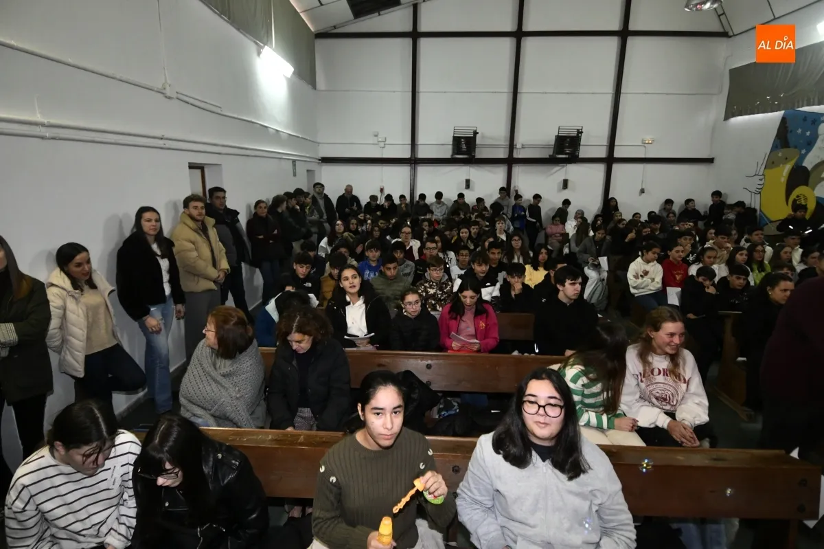 Concierto de Navidad entre alumnos y profesores del IES y el CEIP Miróbriga junto con el AMPA