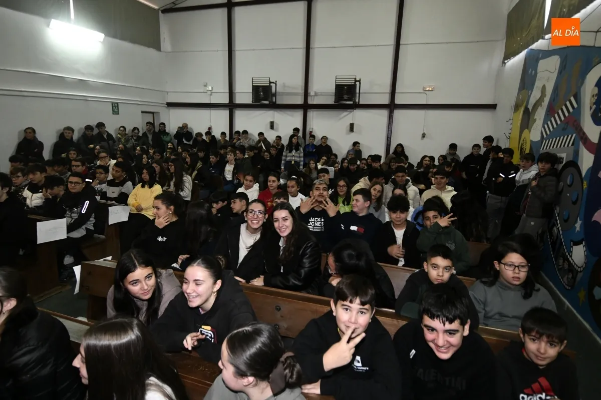 Concierto de Navidad entre alumnos y profesores del IES y el CEIP Miróbriga junto con el AMPA