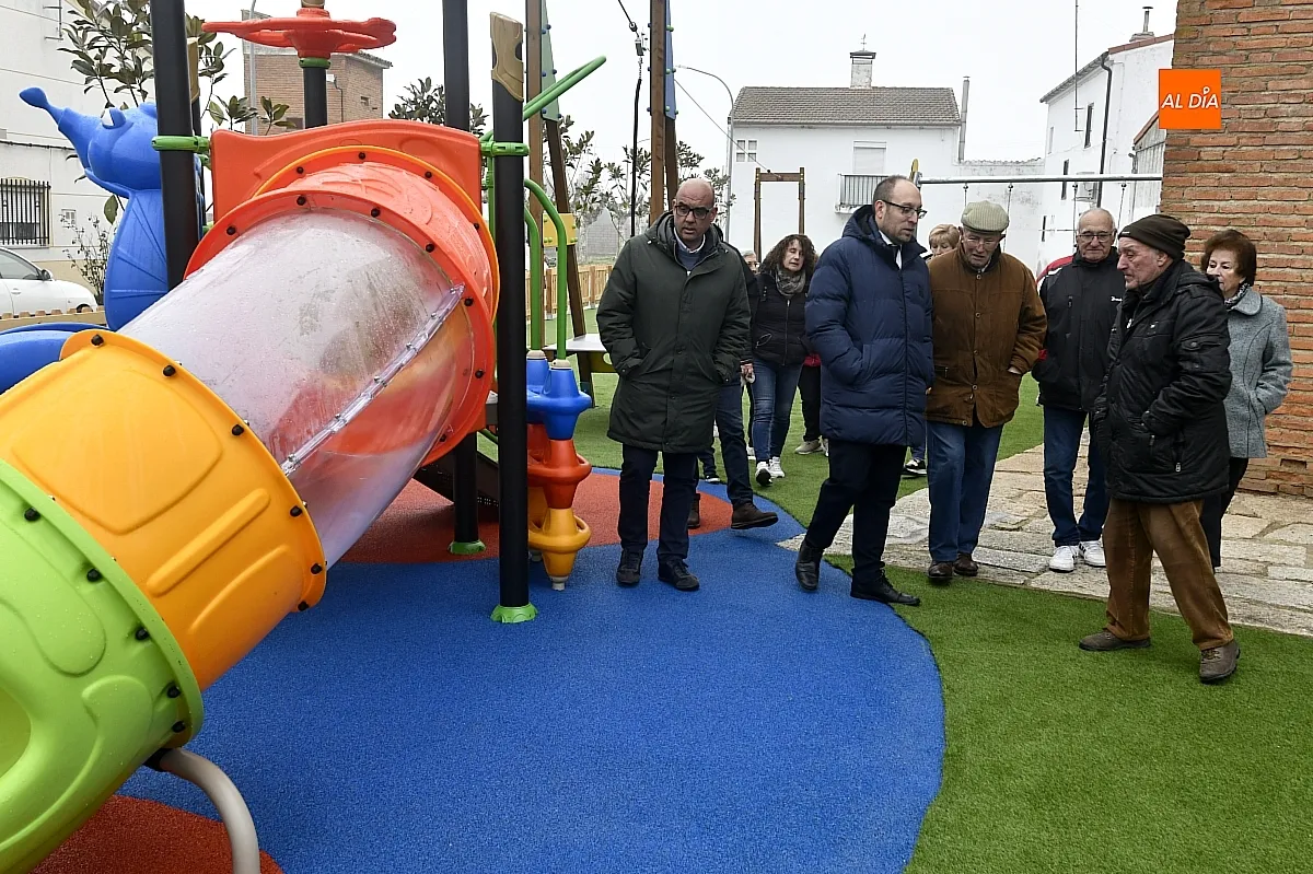 Sanjuanejo cuenta  con un nuevo parque infantil demandado por sus vecinos