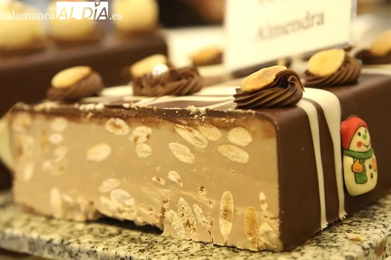 Foto 2 - Pasteler&iacute;a Teresiana ofrece una veintena de variedades de turr&oacute;n esta Navidad