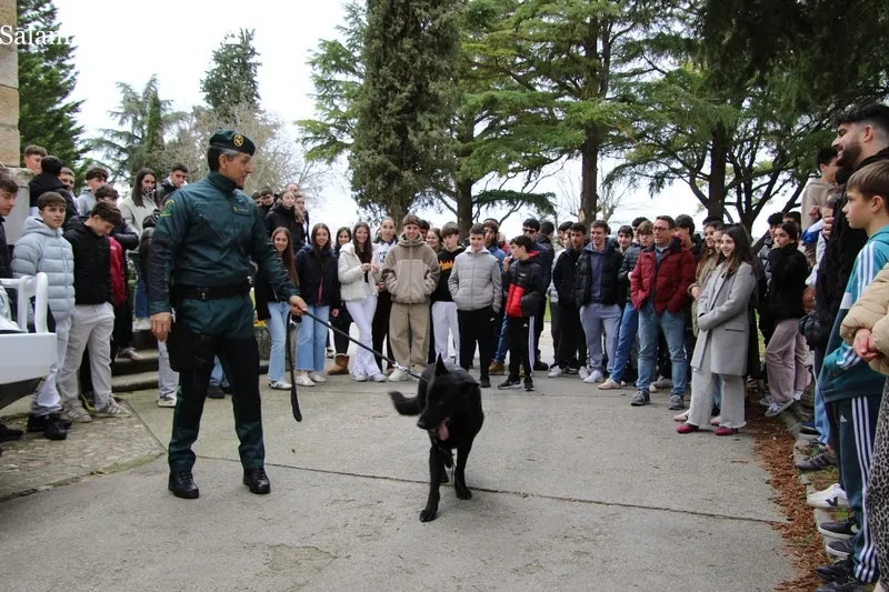 Foto 9 - El Plan Director de Seguridad Escolar llegar&aacute; a la casi totalidad de alumnos de secundaria de la provincia