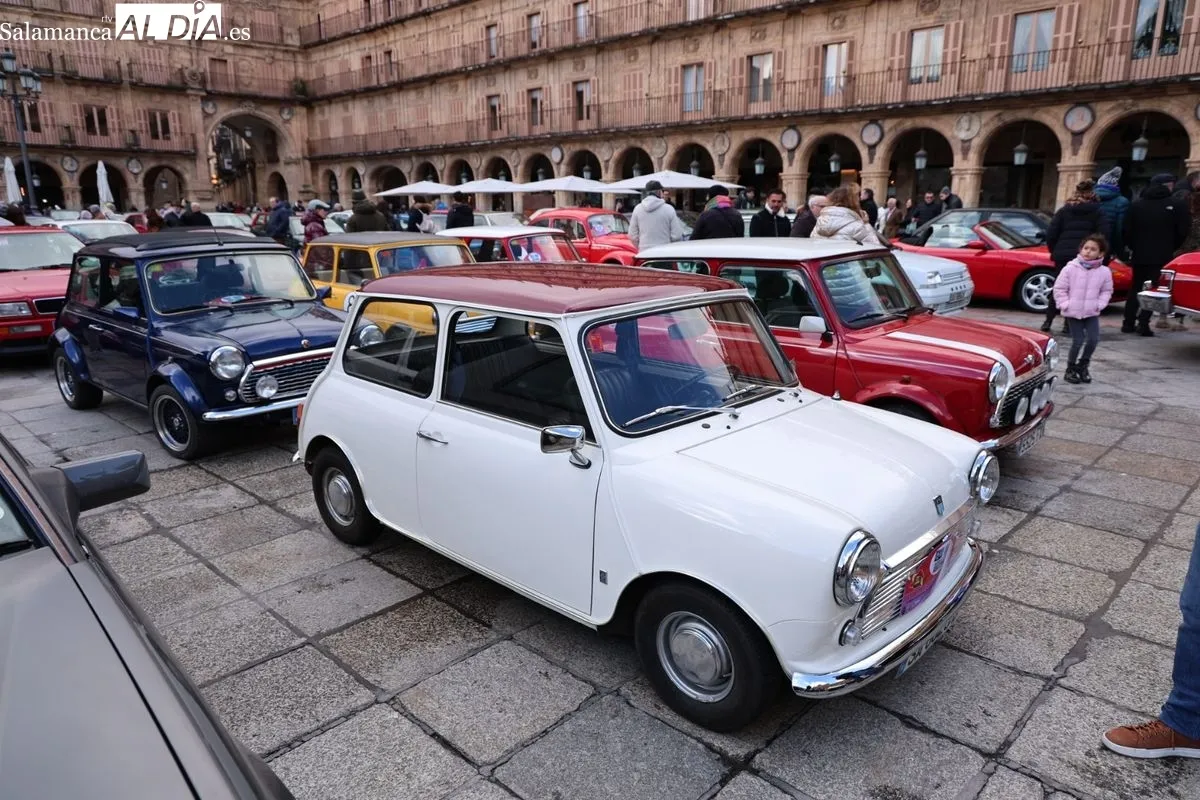 El Día del Guardia Urbano regresa a Salamanca con una gran caravana de vehículos históricos | FOTOS: David Sañudo 