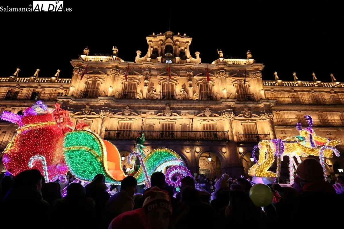 Cabalgaza de Papá Noel en el centro de Salamanca | FOTOS: David Sañudo