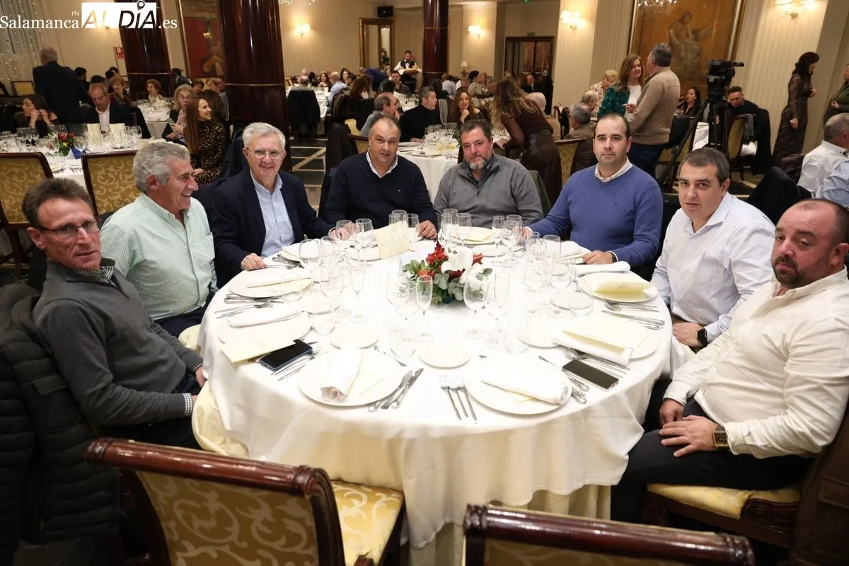 Comité Ejecutivo Provincial del PP y comida navideña | FOTOS: David Sañudo 