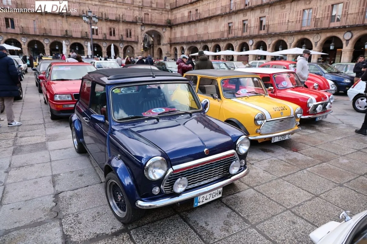 El Día del Guardia Urbano regresa a Salamanca con una gran caravana de vehículos históricos | FOTOS: David Sañudo 
