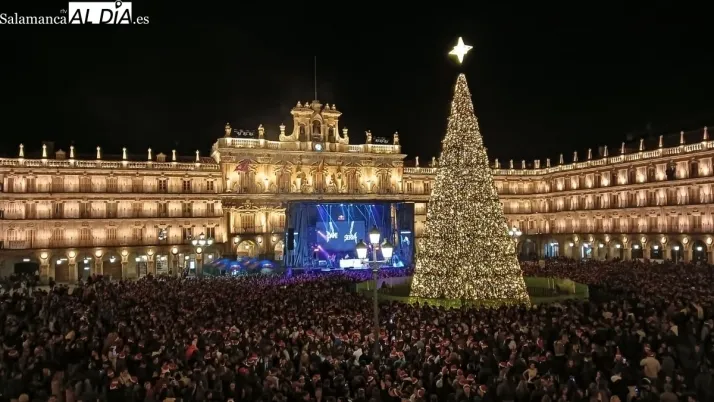 VÍDEO Y GALERÍA DE FOTOS | ¡Feliz Año Nuevo Universitario 2026! | Imagen 6