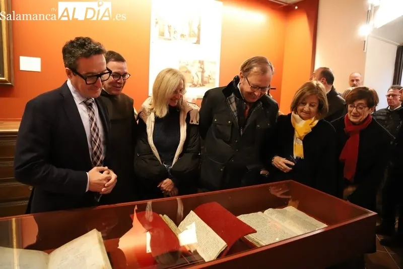 Foto 2 - Manuscritos in&eacute;ditos y obras maestras en la gran exposici&oacute;n de San Juan de la Cruz en Alba