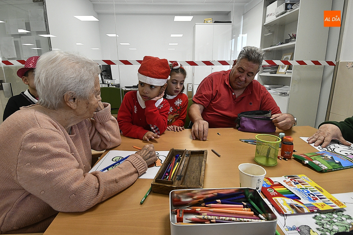 Alumnos Santa Teresa–Providencia visitan  mayores Residencia Mixta Ciudad Rodrigo