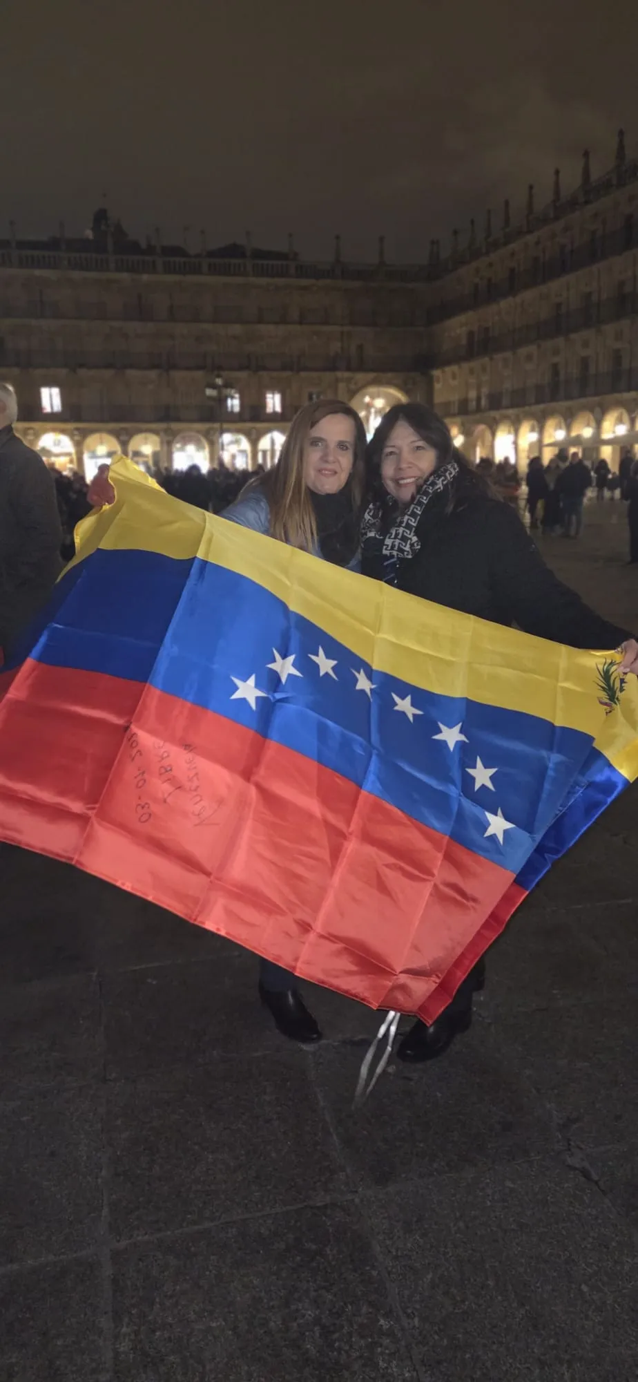Foto 3 - Apoyo pol&iacute;tico y social en Salamanca a la transici&oacute;n democr&aacute;tica en Venezuela