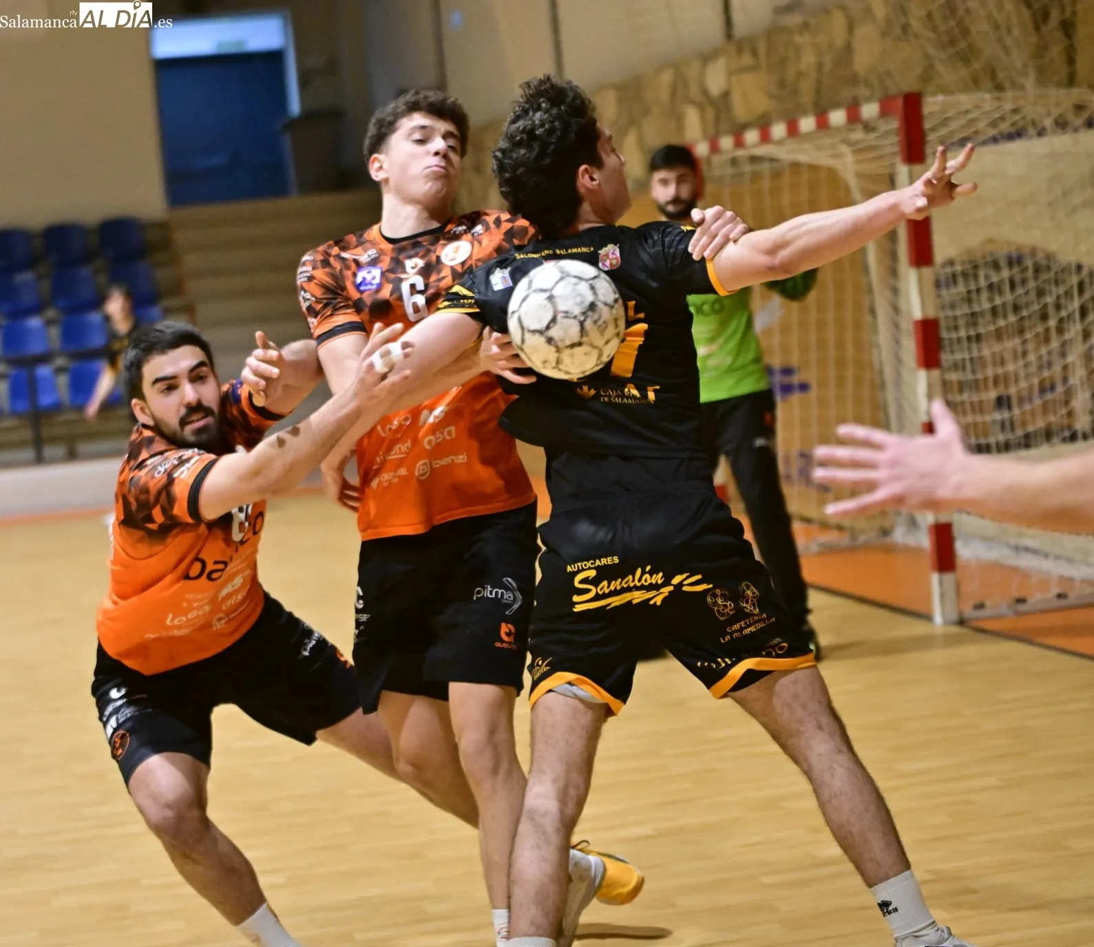 BM Salamanca - BM Torrelavega | FOTOS: SALAMANCArtv AL DÍA