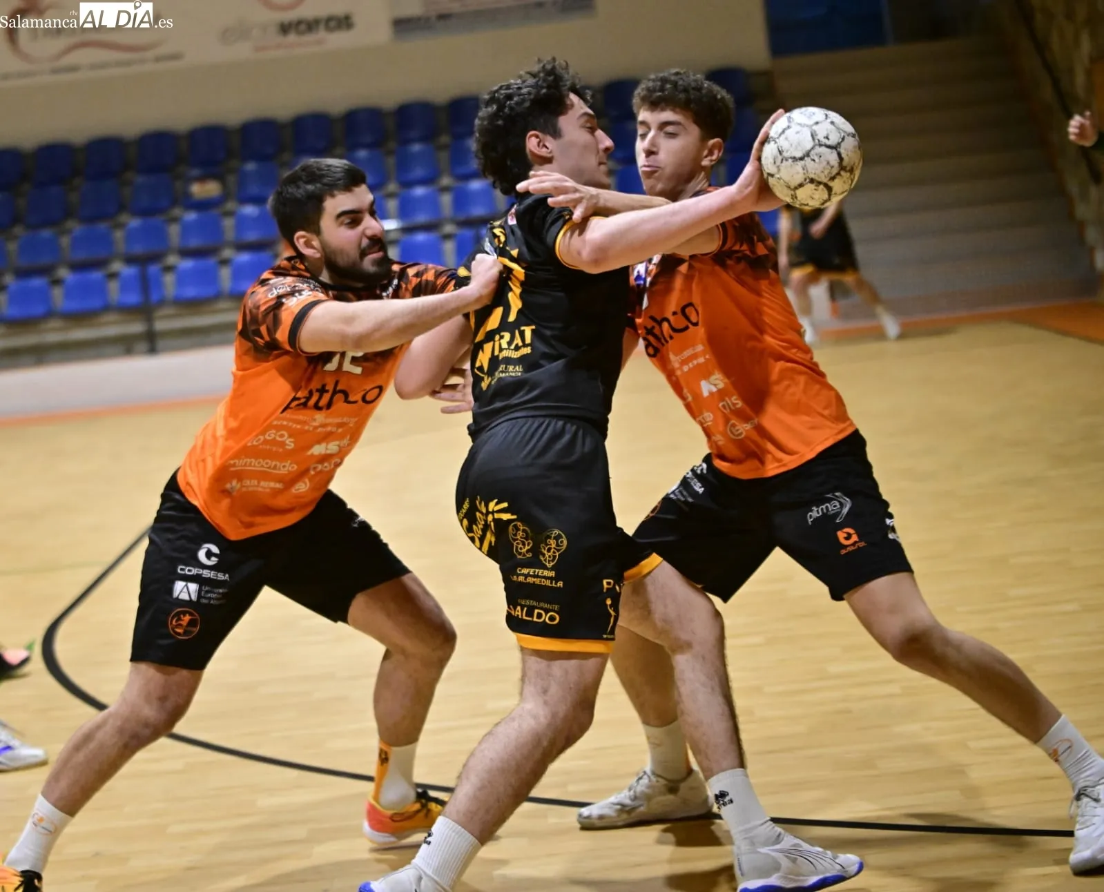 BM Salamanca - BM Torrelavega | FOTOS: SALAMANCArtv AL DÍA