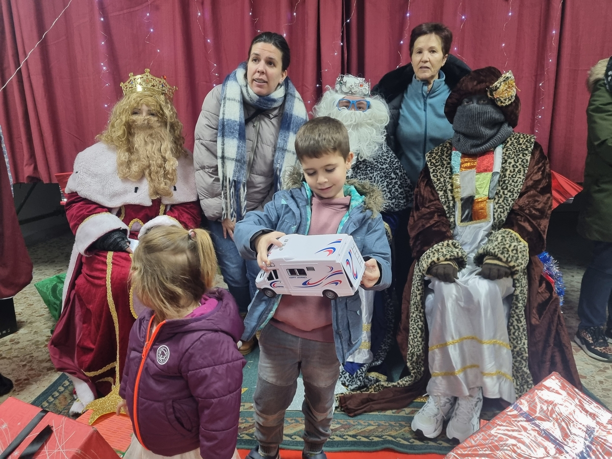 Reyes Magos en Cabeza del Caballo 2026: regalos y brindis