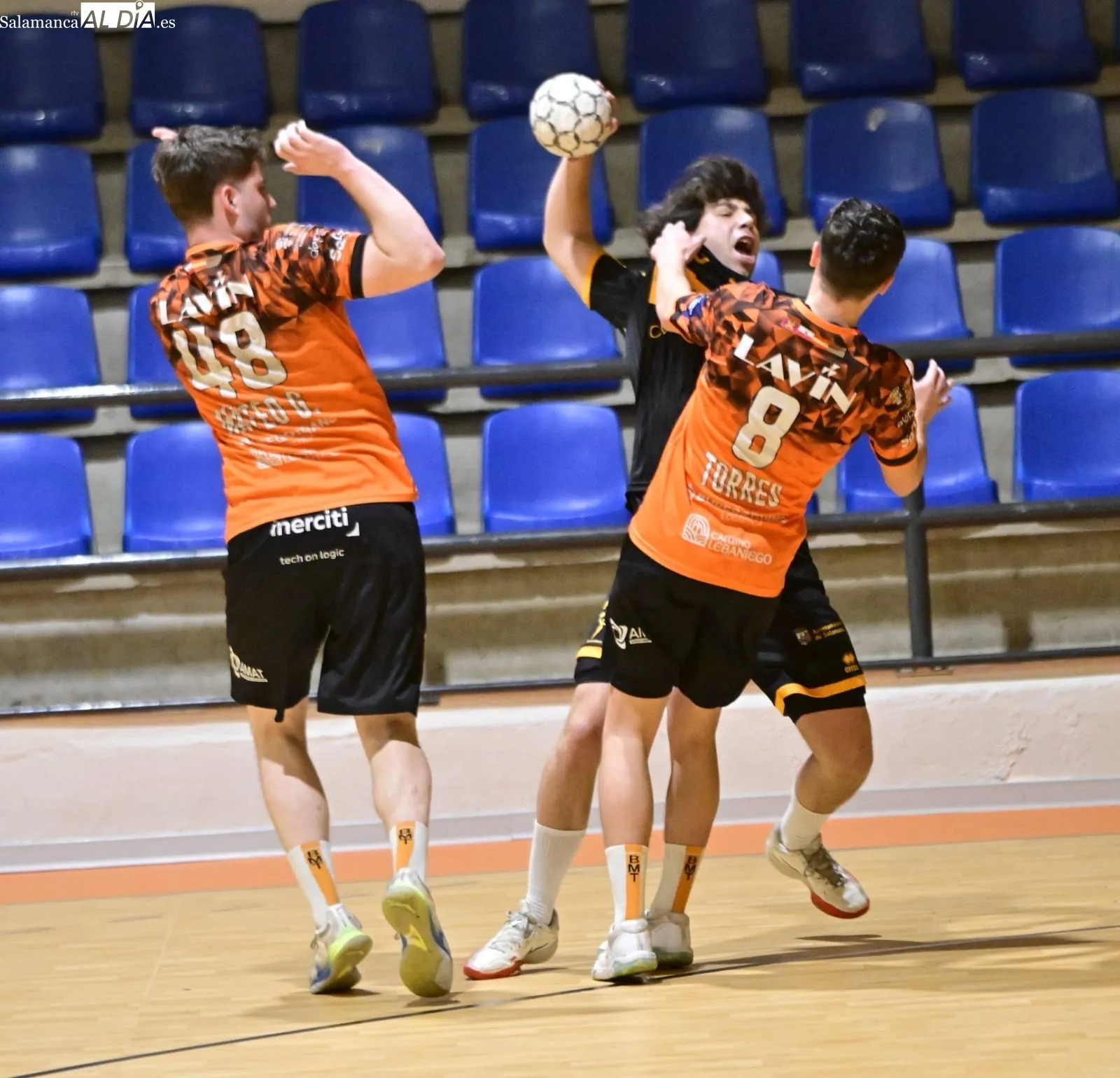 BM Salamanca - BM Torrelavega | FOTOS: SALAMANCArtv AL DÍA