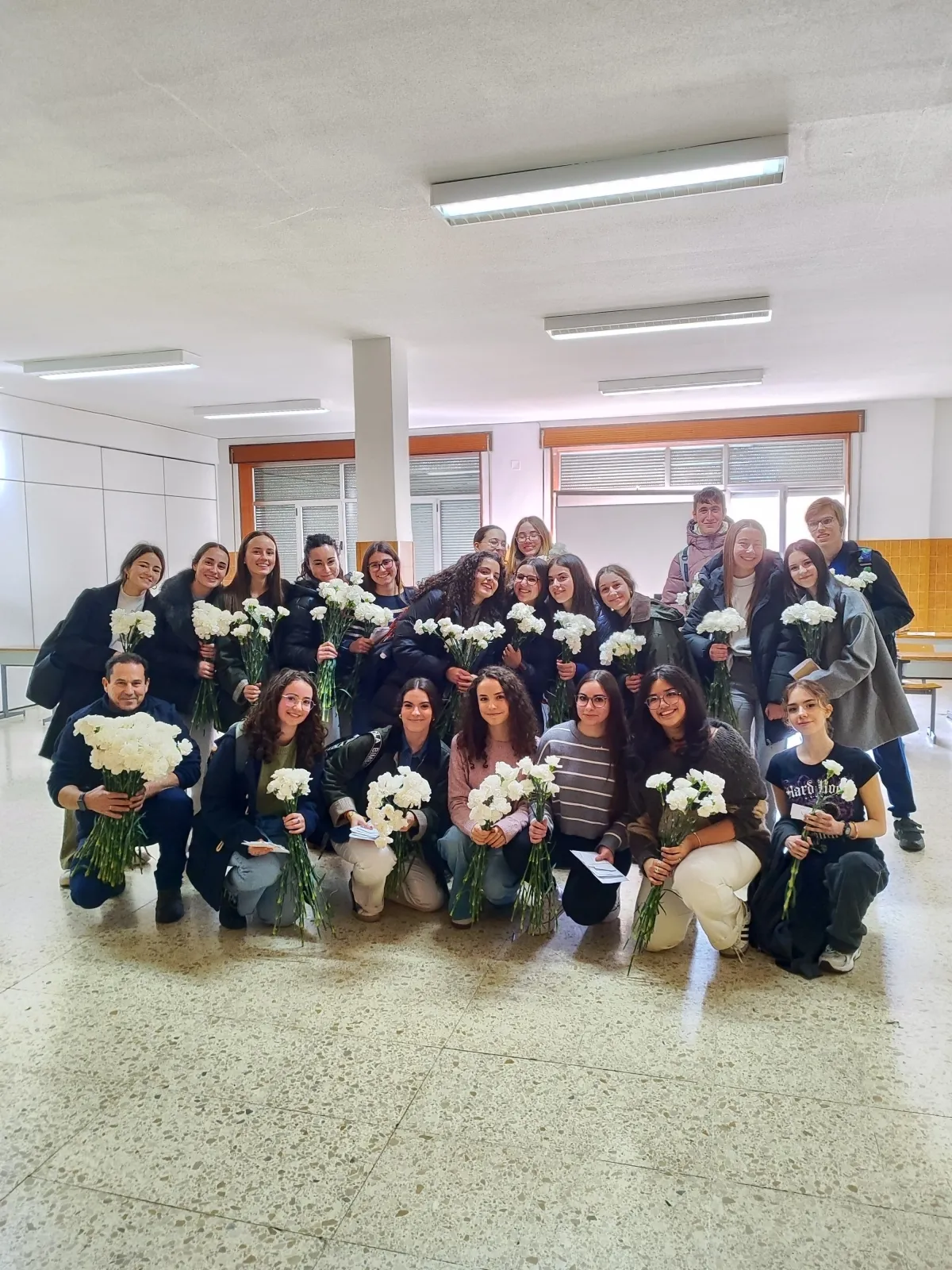 Foto 9 - La 'F&oacute;rmula de la Paz' une a la comunidad educativa del Colegio Sant&iacute;sima Trinidad (Fotos)