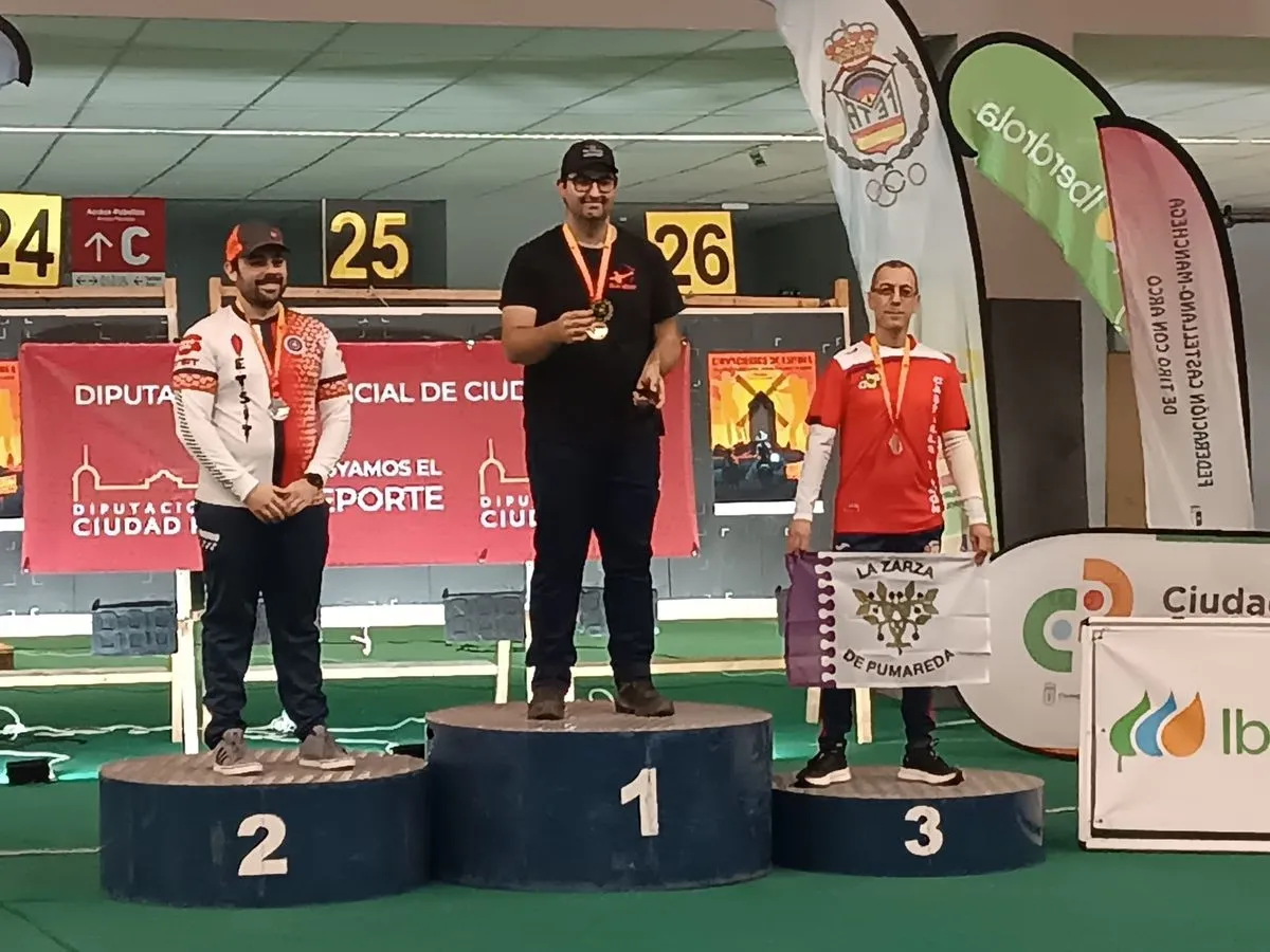 Foto 2 - El salmantino Miguel &Aacute;ngel Carrasco se cuelga dos medallas en el Campeonato de Espa&ntilde;a en Tiro con Arco