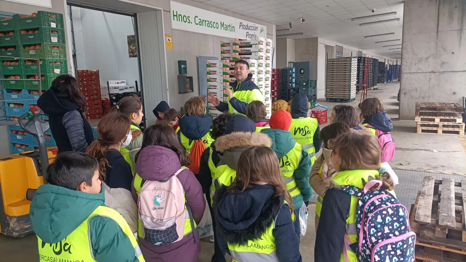 Foto 8 - Los alumnos del Colegio Antonio Machado aprenden, disfrutan y se divierten en MercaSalamanca (Fotos)