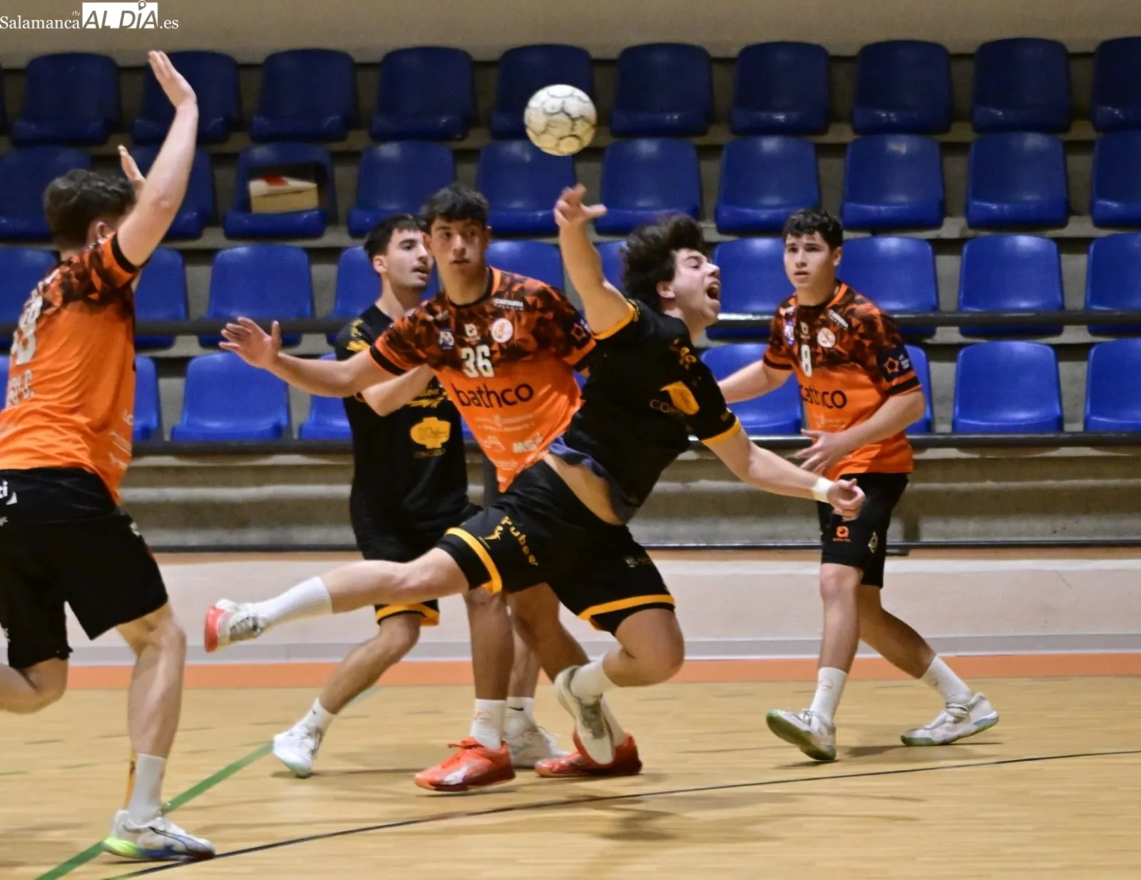 BM Salamanca - BM Torrelavega | FOTOS: SALAMANCArtv AL DÍA